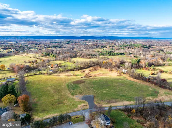 $1,600,000 | 16801 Hamilton Station Road, Hamilton, VA 20158