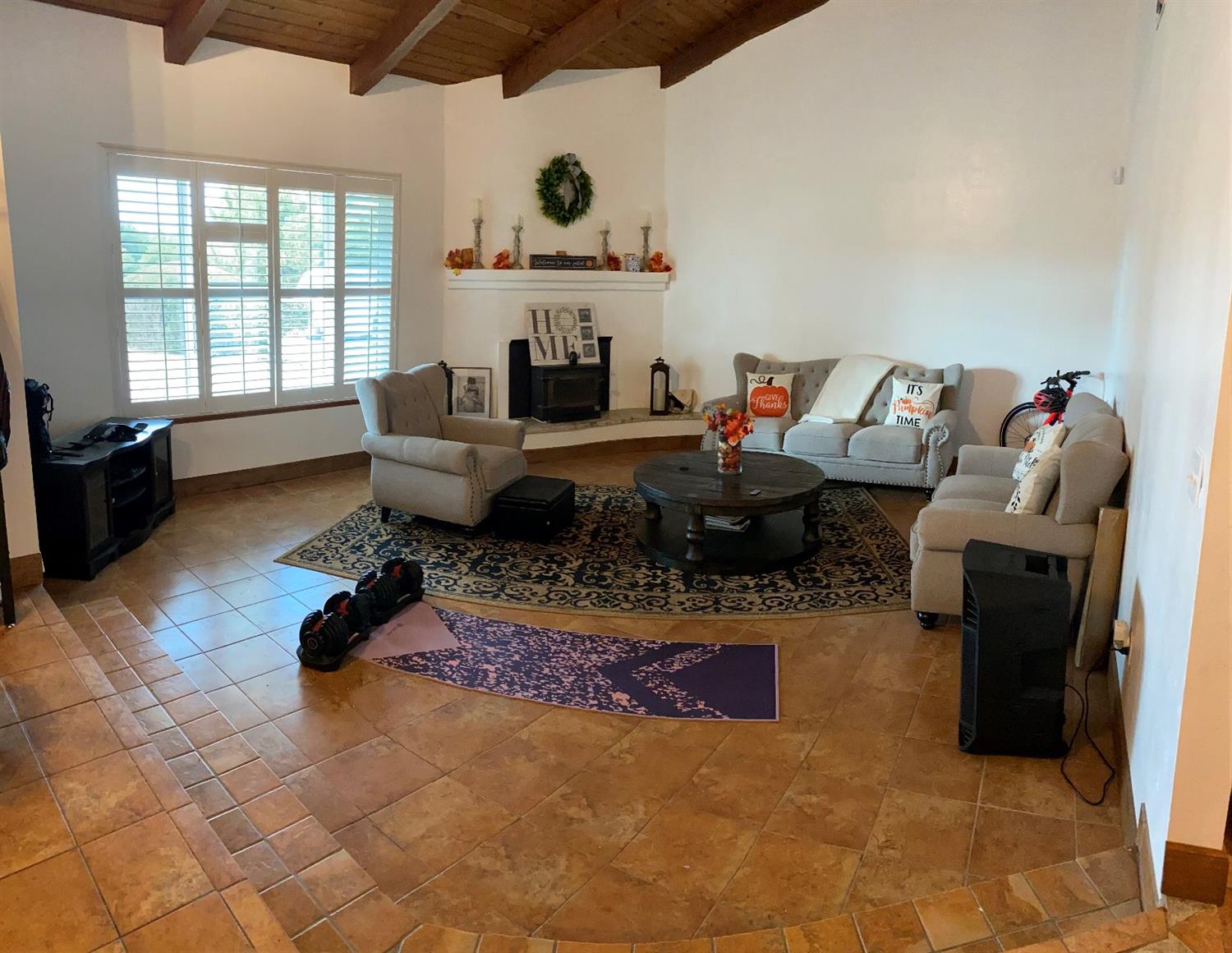 18843 Madrone Road Madera, CA 93638 - Photo 2 of 17 Gallery Image 2