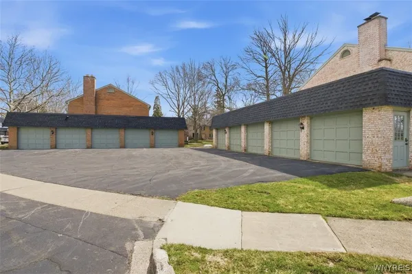 $270,000 | 66 Kenton Place, Hamburg, NY 14075