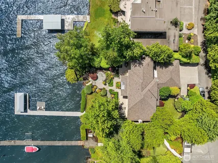 $5,895,000 | 5412 96th Avenue Southeast, Mercer Island, WA 98040