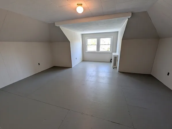 $2,700 | 37 Lafayette Place, Unit 2, Salem, MA 01970
