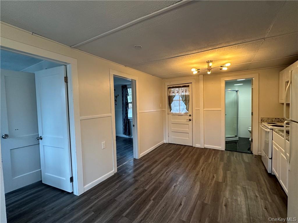 55 Burlingham Road Bloomingburg, NY 12721 - Photo 8 of 16
