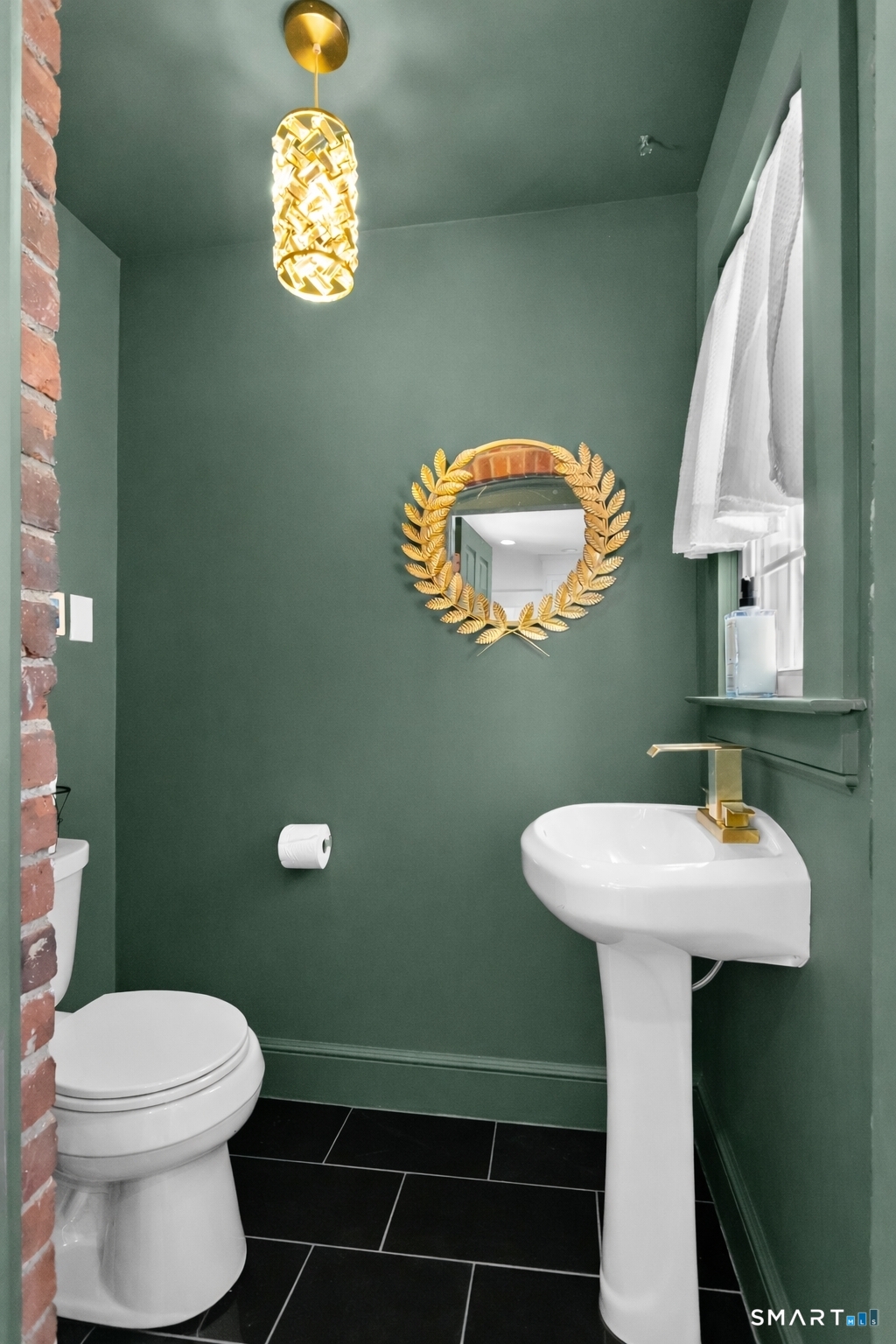 77 Meadowbrook Road Fairfield, CT 06824 - Photo 13 of 30