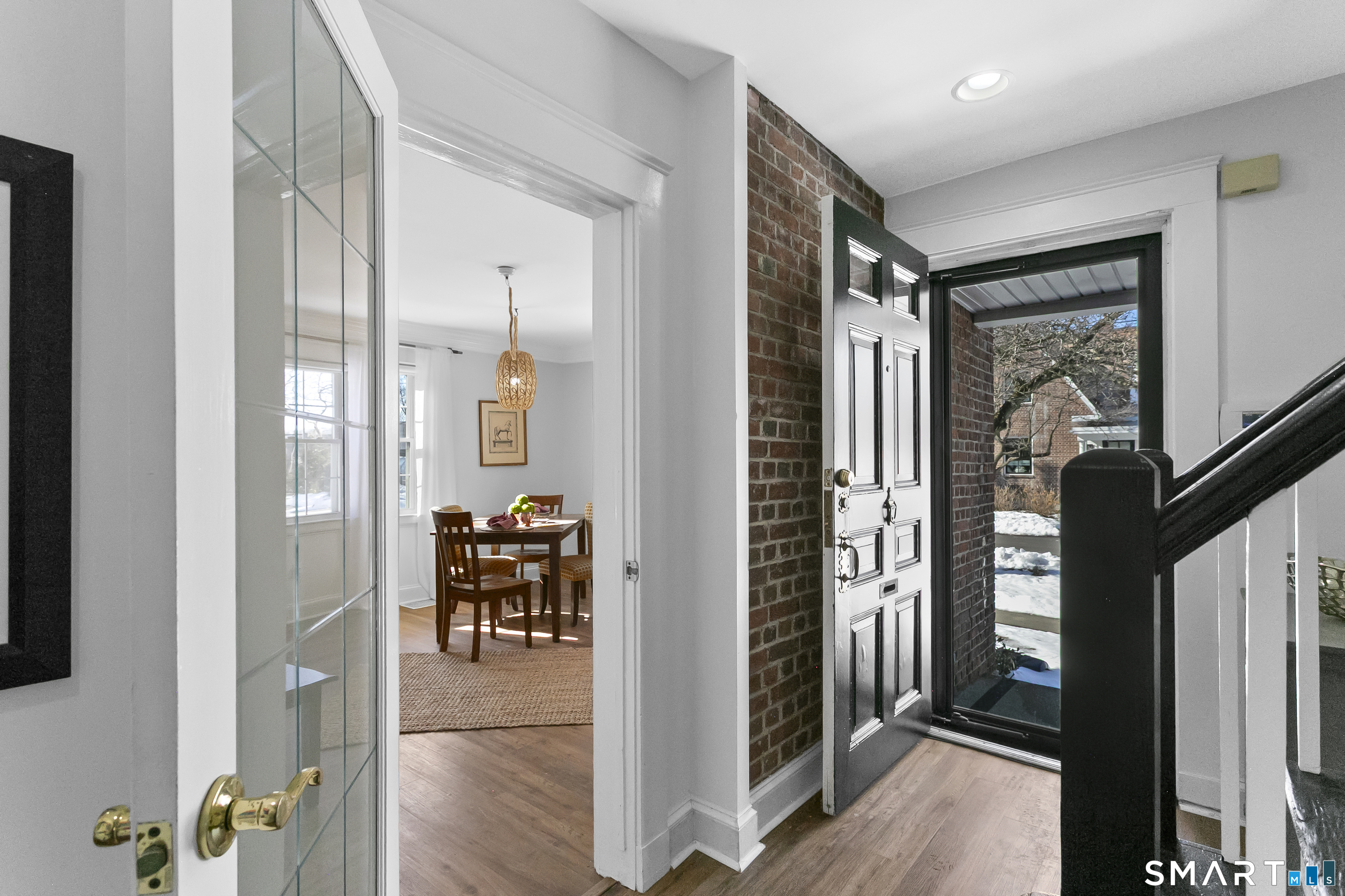 77 Meadowbrook Road Fairfield, CT 06824 - Photo 2 of 30