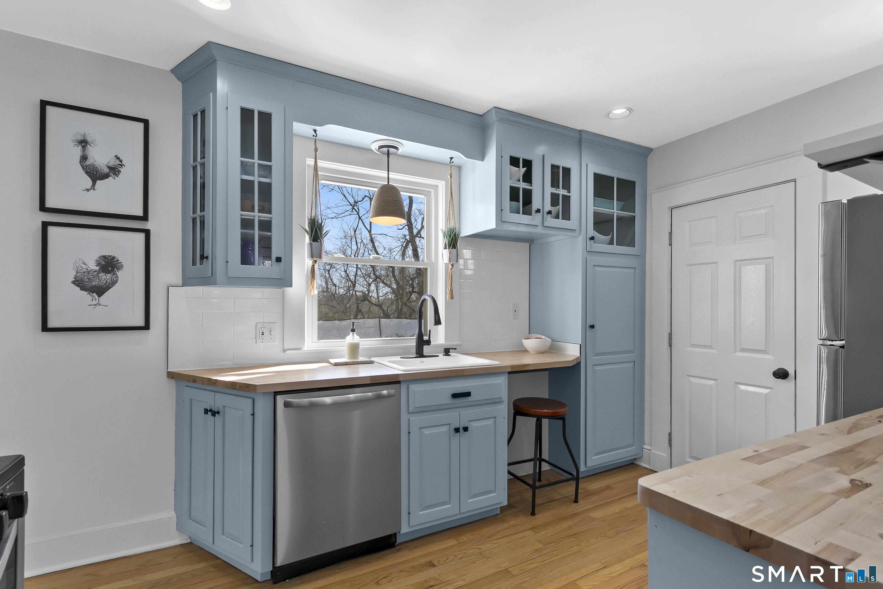 77 Meadowbrook Road Fairfield, CT 06824 - Photo 7 of 30