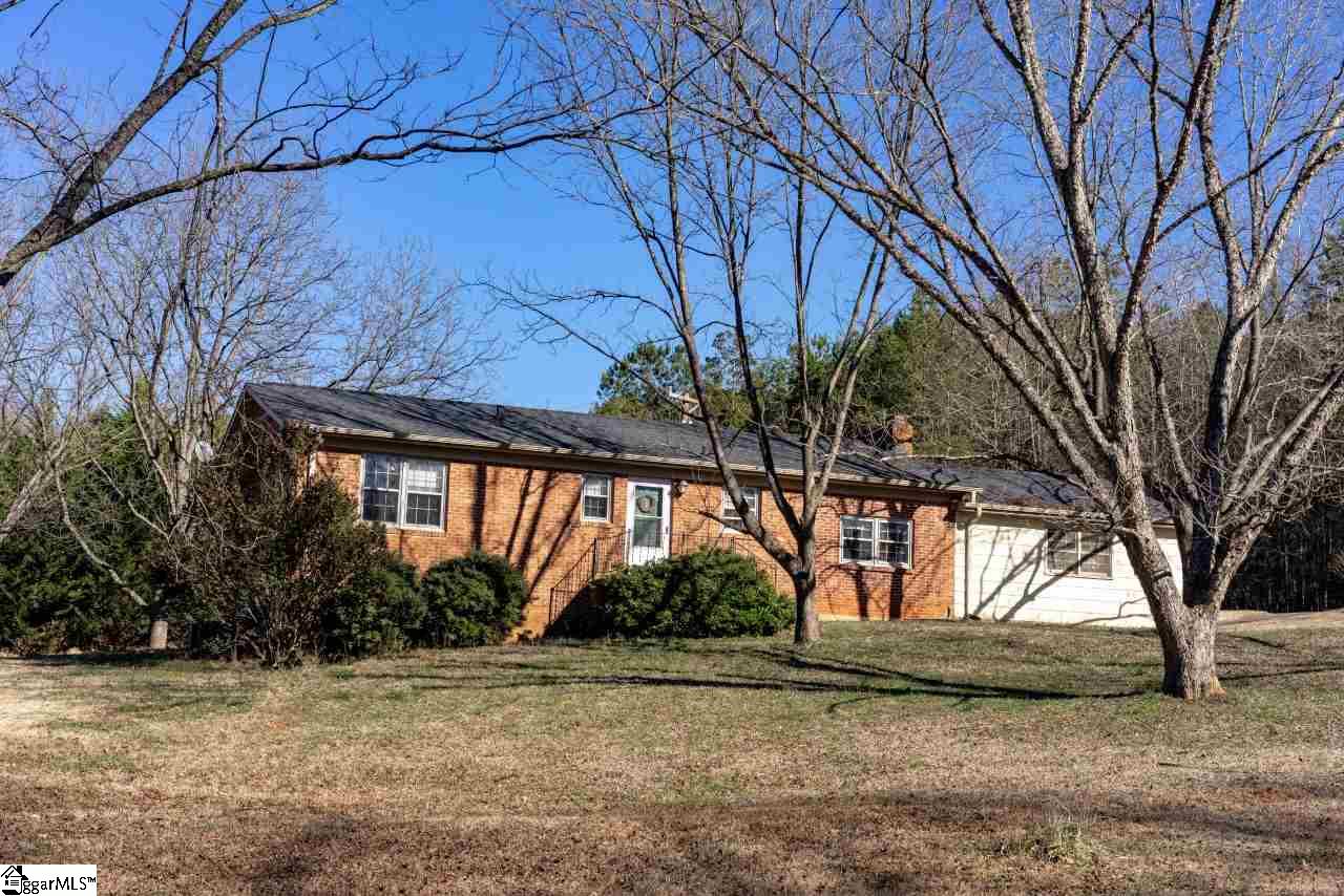 555 W Road Moore, SC 29369 - Photo 1 of 23 Gallery Image 1