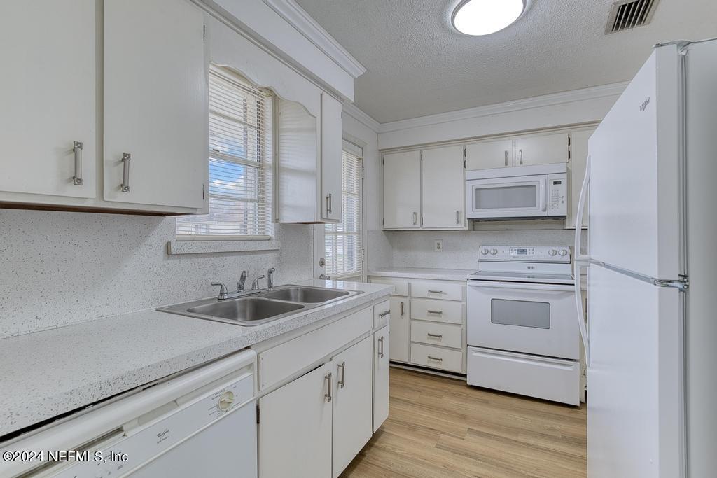 1768 El Camino Road, Unit 7 Jacksonville, FL 32216 - Photo 15 of 43 1768 Elcamino Rd 7-9