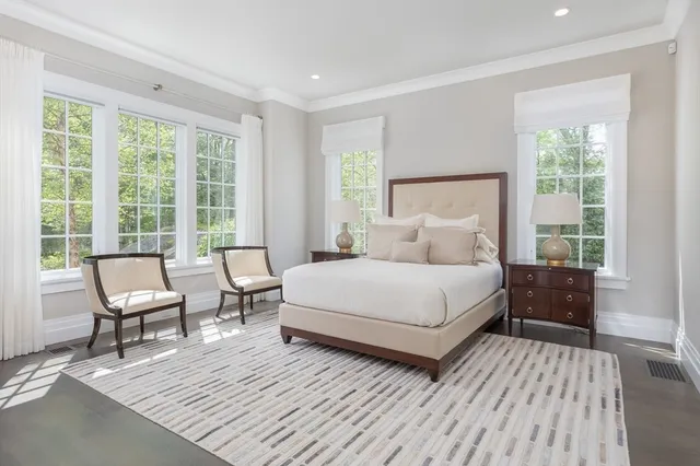 $10,950,000 | 8 Hidden Road, Weston, MA 02493