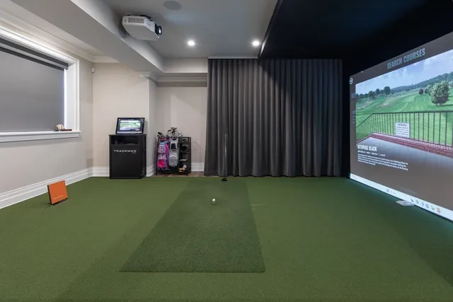 $10,950,000 | 8 Hidden Road, Weston, MA 02493