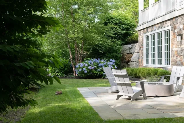 $10,950,000 | 8 Hidden Road, Weston, MA 02493