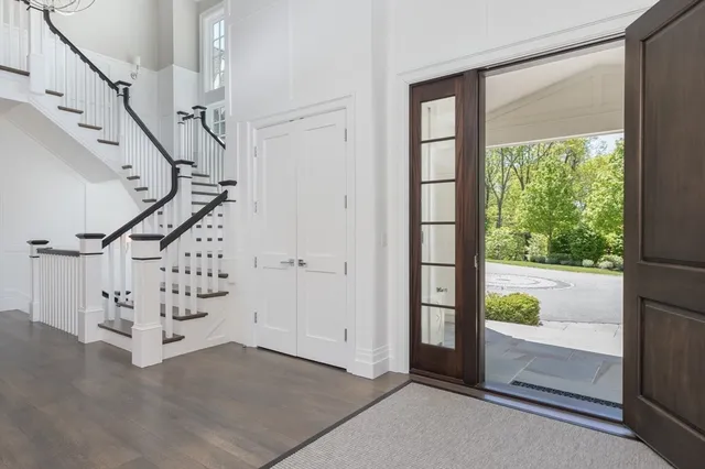 $10,950,000 | 8 Hidden Road, Weston, MA 02493