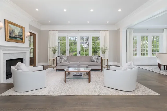 $10,950,000 | 8 Hidden Road, Weston, MA 02493