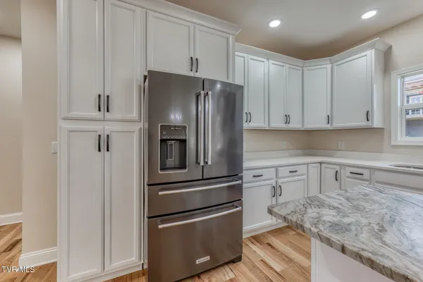 $474,500 | 154 Creek Side Court, Bristol, TN 37620