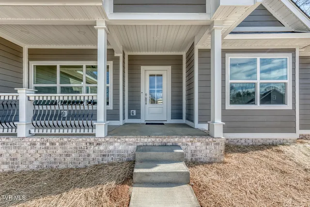 $489,000 | 154 Creek Side Court, Bristol, TN 37620