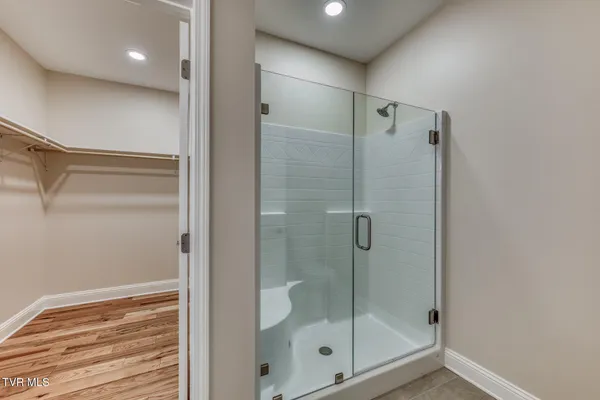 $474,500 | 154 Creek Side Court, Bristol, TN 37620