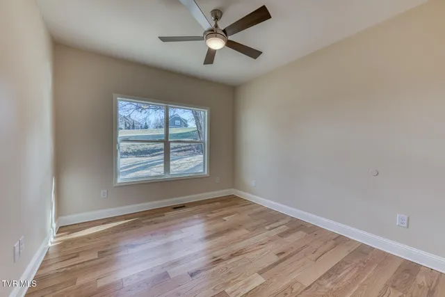 $489,000 | 154 Creek Side Court, Bristol, TN 37620