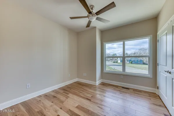 $474,500 | 154 Creek Side Court, Bristol, TN 37620