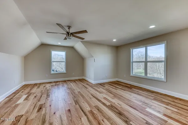 $474,500 | 154 Creek Side Court, Bristol, TN 37620