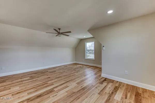 $474,500 | 154 Creek Side Court, Bristol, TN 37620