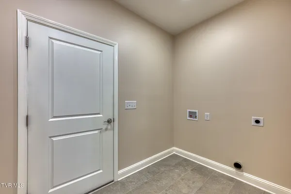 $474,500 | 154 Creek Side Court, Bristol, TN 37620