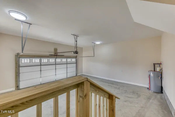 $474,500 | 154 Creek Side Court, Bristol, TN 37620
