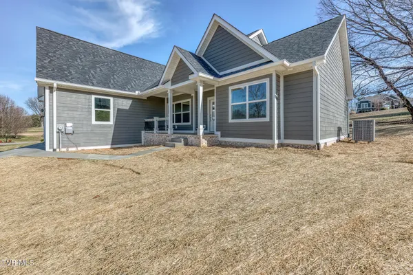 $474,500 | 154 Creek Side Court, Bristol, TN 37620