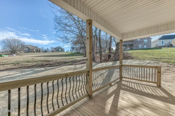 $474,500 | 154 Creek Side Court, Bristol, TN 37620