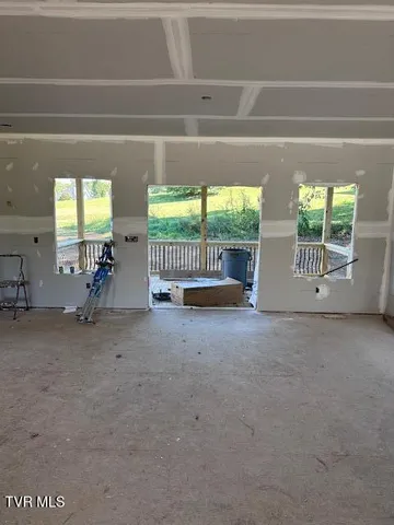 $489,000 | 154 Creek Side Court, Bristol, TN 37620