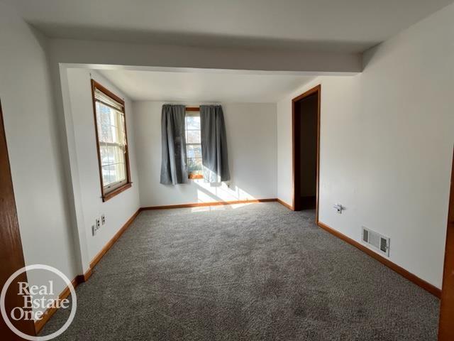 47950 Fairchild Road Macomb, MI 48042 - Photo 19 of 23 50102038-18.JPG