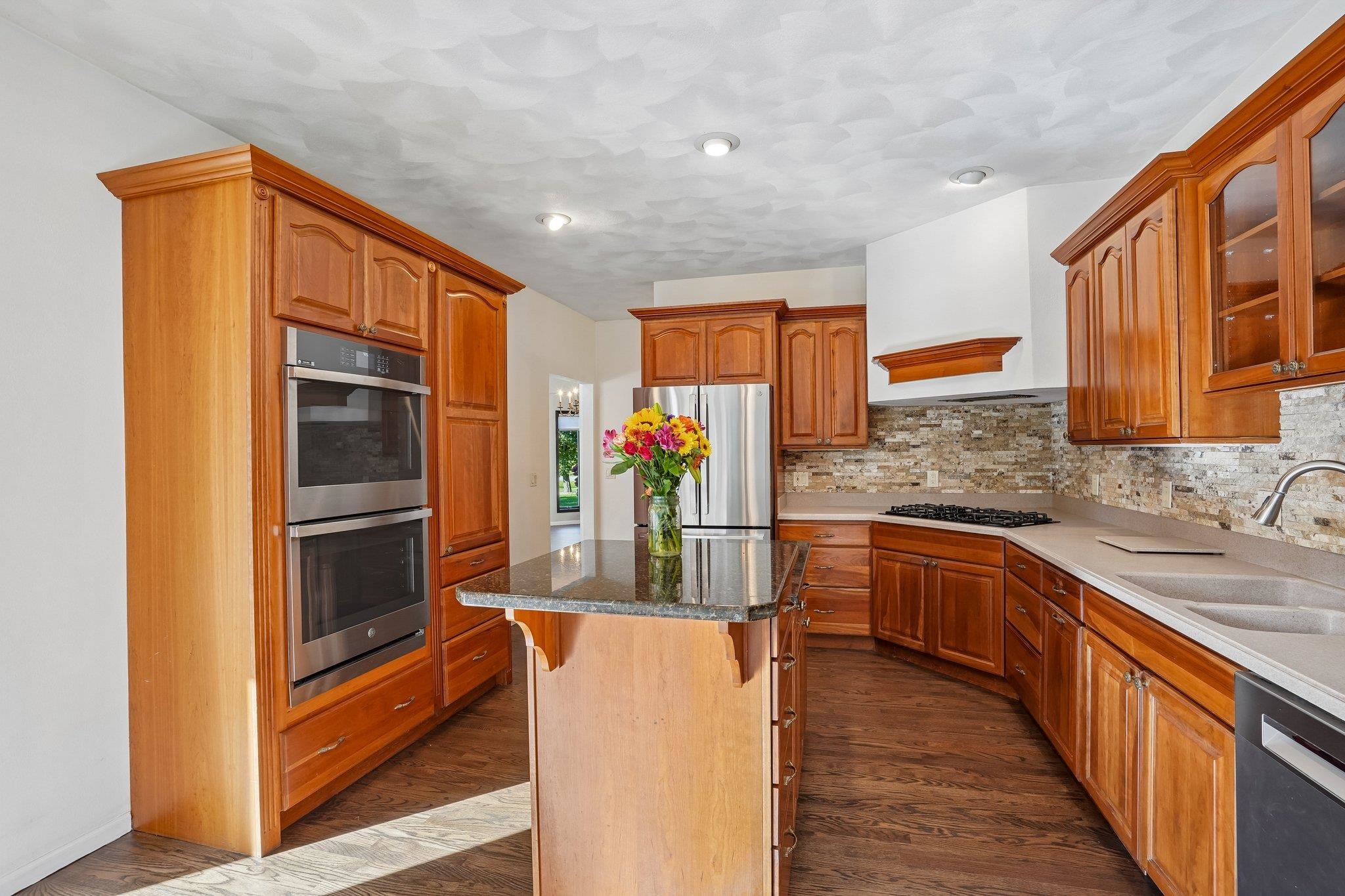 7370 Wilburn Road Sun Prairie, WI 53590 - Photo 12 of 83 Gallery Image 12