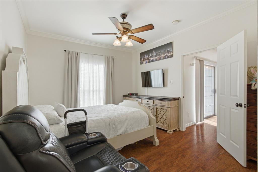 2524 Preston Road, Unit 1607 Plano, TX 75093 - Photo 20 of 28 Primary Bedroom with ceiling fan