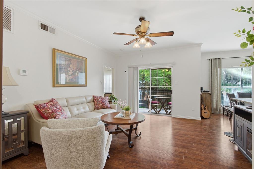 2524 Preston Road, Unit 1607 Plano, TX 75093 - Photo 7 of 28 Bright and inviting Living Room