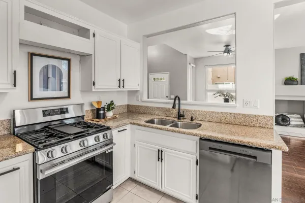 $695,000 | 431 Sanibelle Circle, Unit 146, Chula Vista, CA 91910