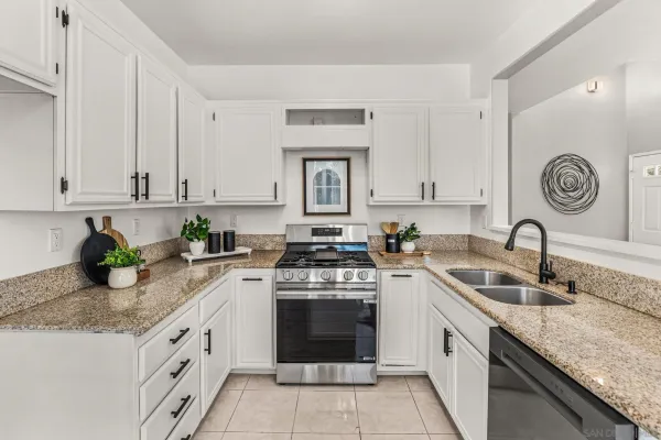 $695,000 | 431 Sanibelle Circle, Unit 146, Chula Vista, CA 91910