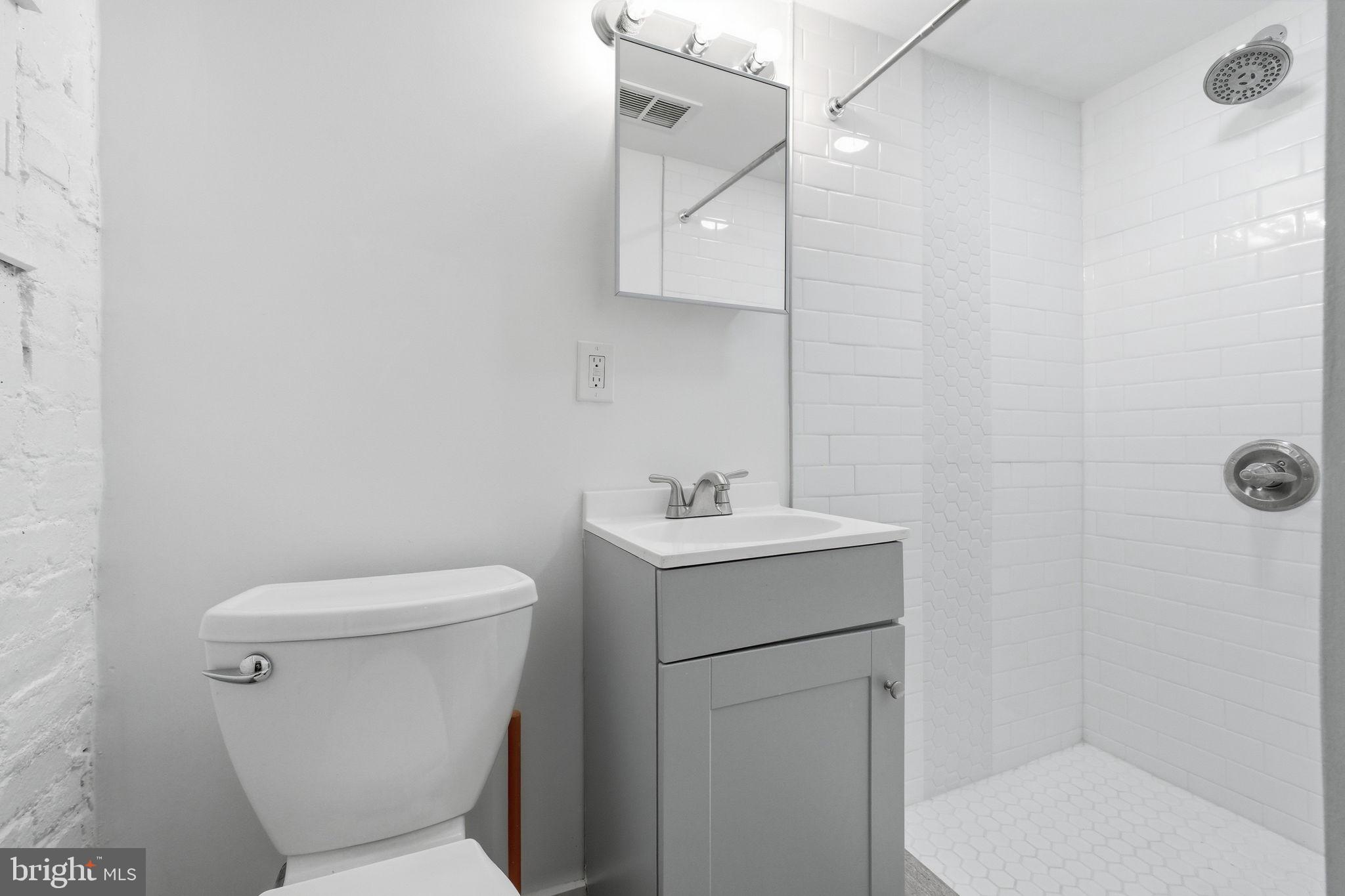 1326 22nd Street Northwest Washington, DC 20037 - Photo 10 of 13