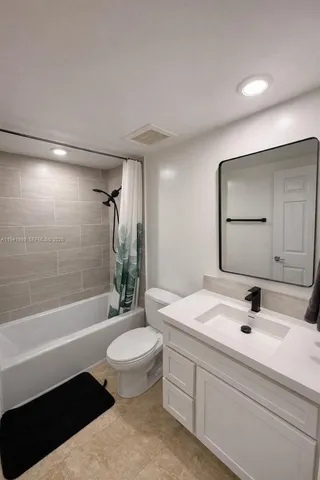 $2,980 | 1755 East Hallandale Beach Boulevard, Unit 708E, Hallandale Beach, FL 33009