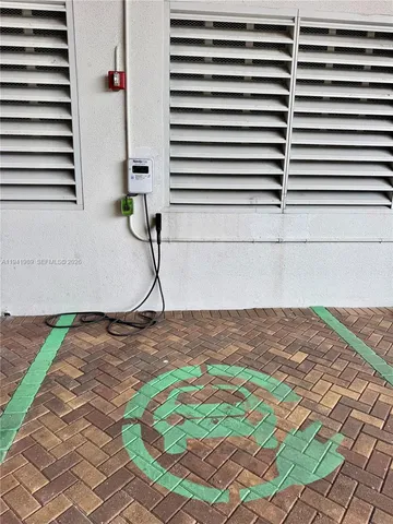 $2,980 | 1755 East Hallandale Beach Boulevard, Unit 708E, Hallandale Beach, FL 33009