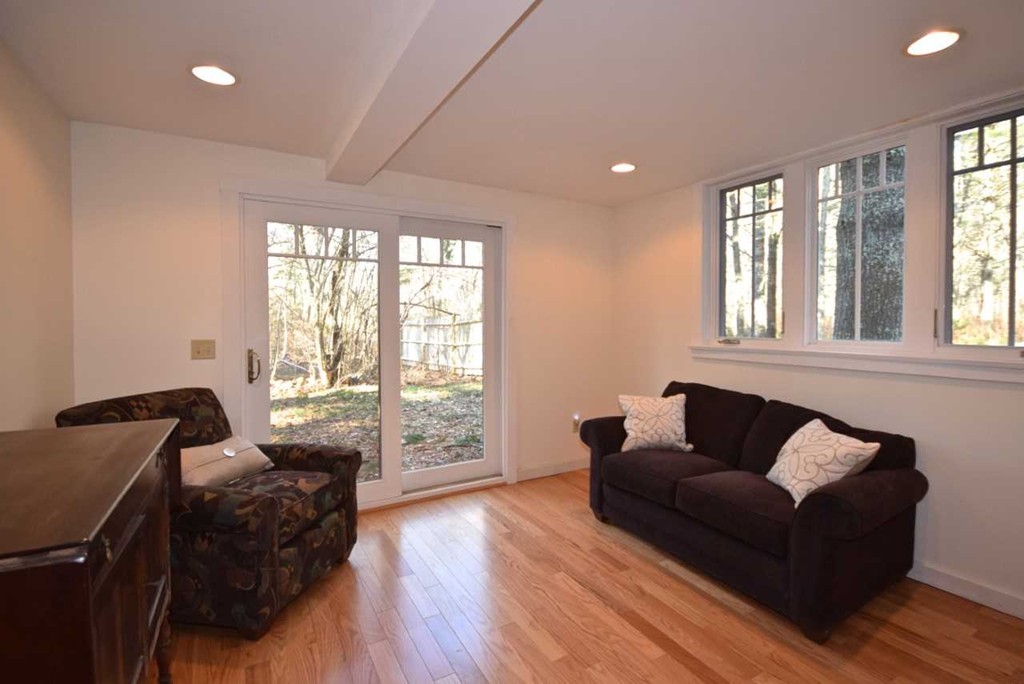 534 A Point Road Marion, MA 02738 - Photo 10 of 17