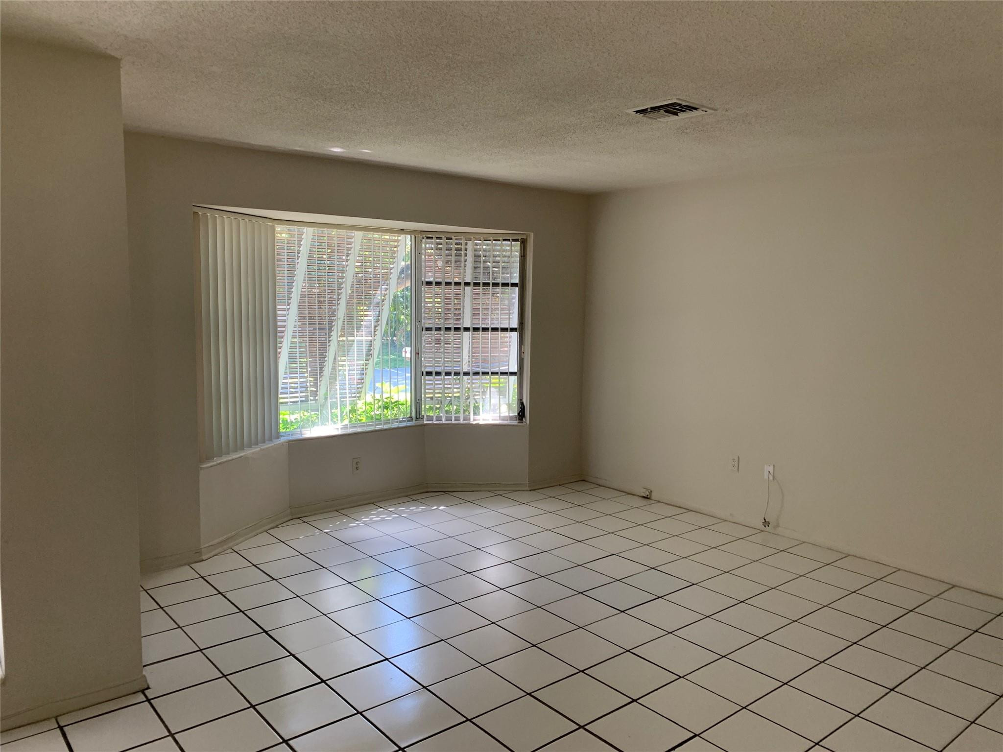 1820 Southwest 96th Terrace Miramar, FL 33025 - Photo 2 of 4 Photo 2