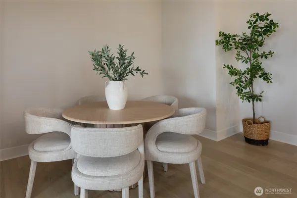 $599,999 | 721 Weaver Drive East, Enumclaw, WA 98022