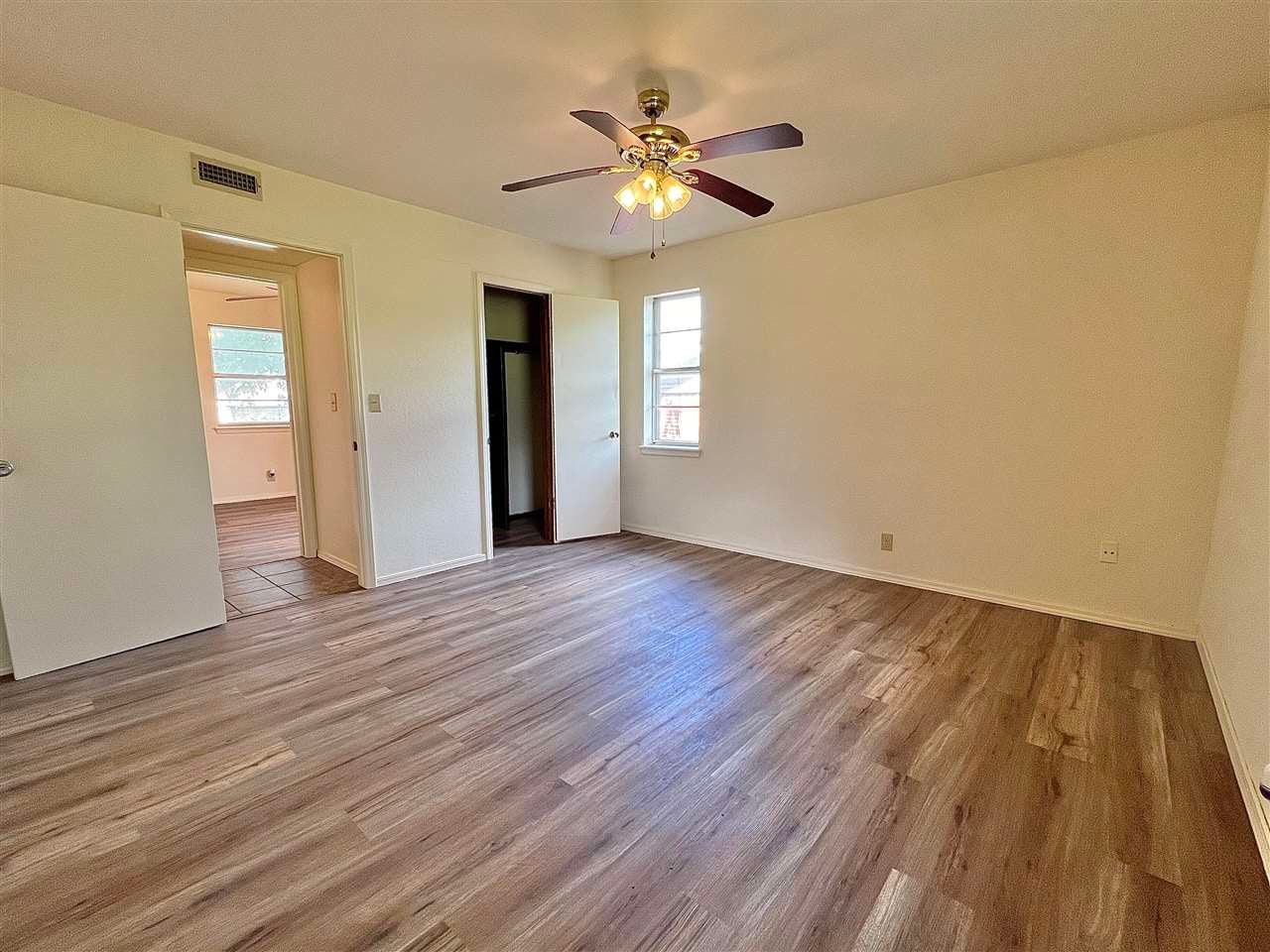 210 East Maple Avenue Perry, OK 73077 - Photo 12 of 22 Gallery Image 12