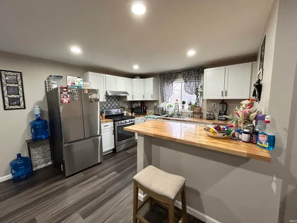 $199,900 | 520 Henry Street, Logansport, IN 46947