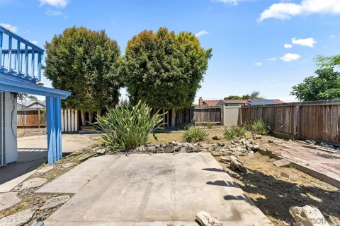 $725,000 | 4914 Verde Drive, Oceanside, CA 92057