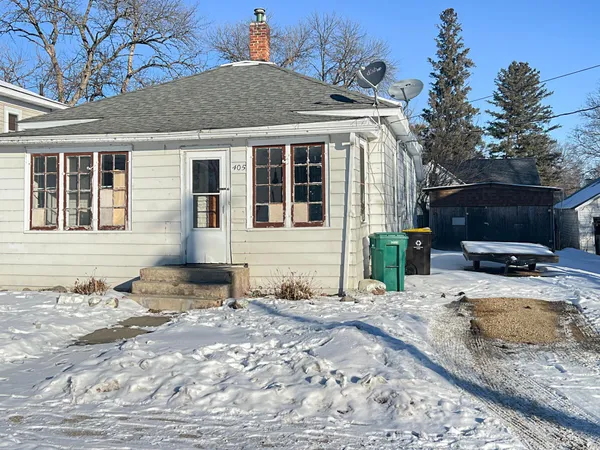 $60,000 | 405 Victoria Street, Fairmont, MN 56031