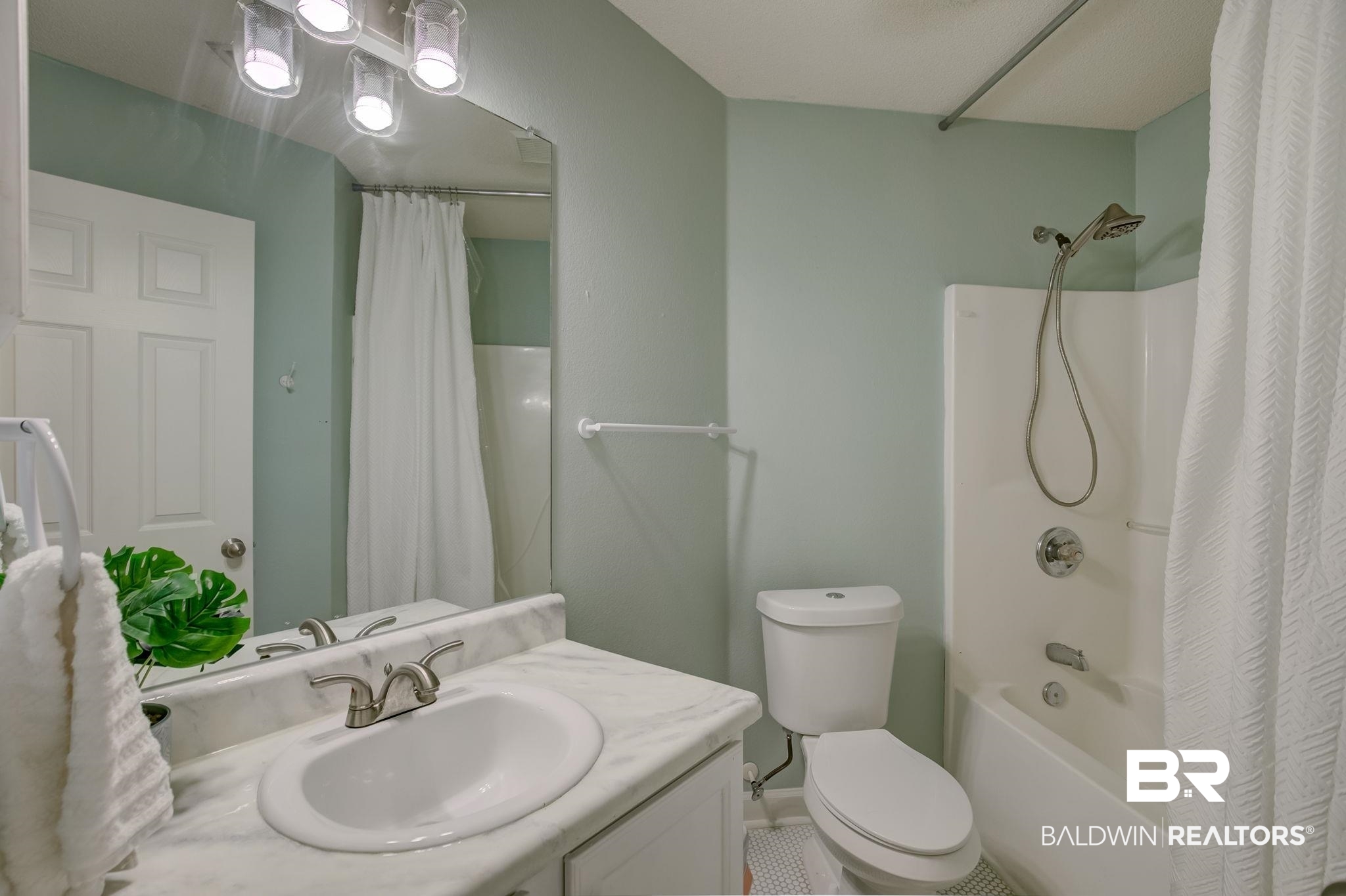 28186 Cypress Loop Daphne, AL 36526 - Photo 22 of 40 Bathroom 2