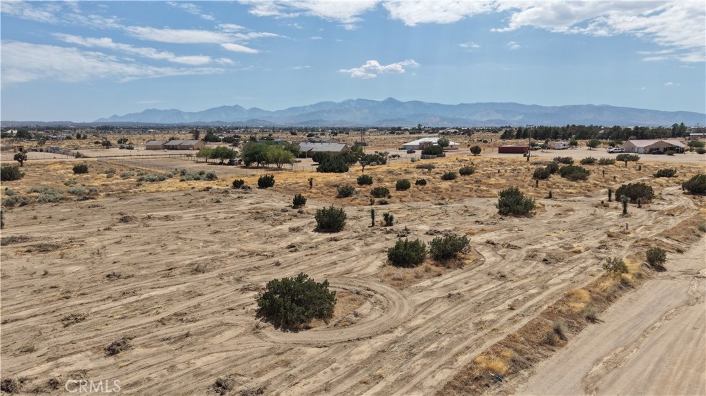111 Smoke Tree Road Phelan, CA 92371 - Photo 8 of 9