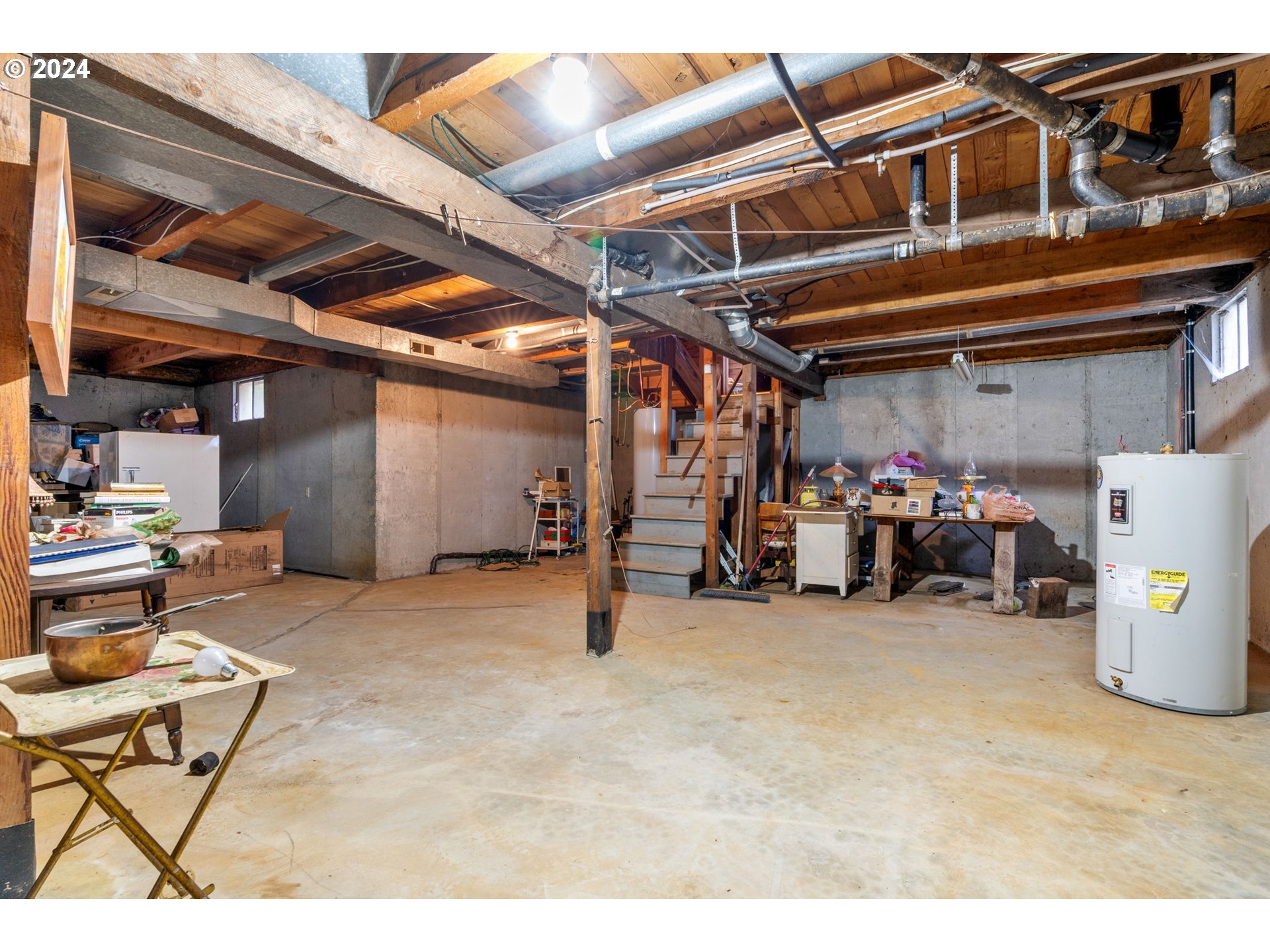 5565 Southwest Kruse Road Wilsonville, OR 97070 - Photo 17 of 28 a view of a storage in a room