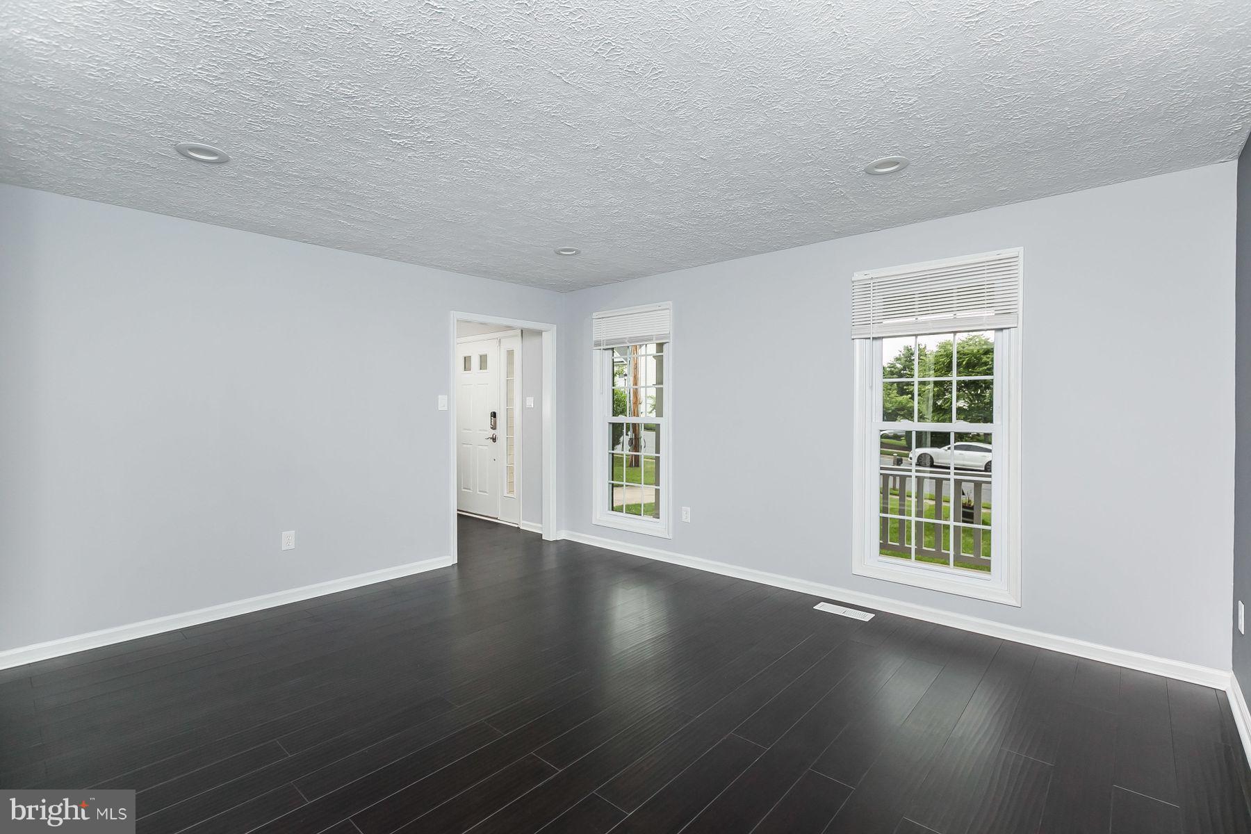 322 Kendigs Mill Road Owings Mills, MD 21117 - Photo 3 of 29 Living Room