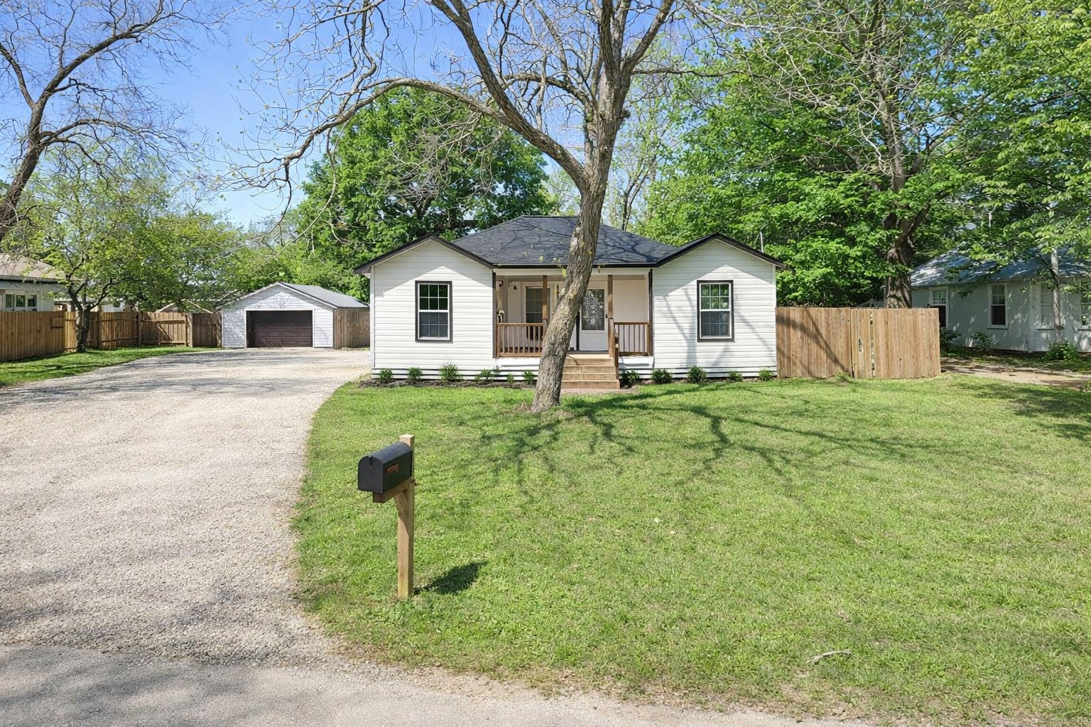 1304 Rampart Street Columbus, TX 78934 - Photo 1 of 1