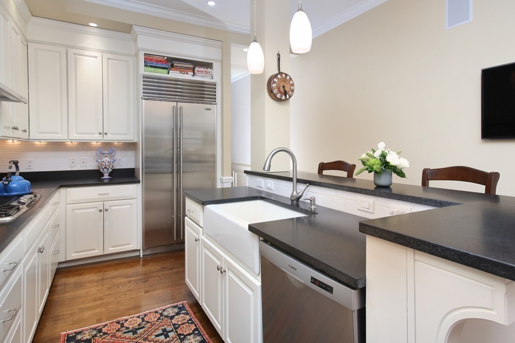 413 Commonwealth Avenue, Unit 5 Boston, MA 02215 - Photo 6 of 14
